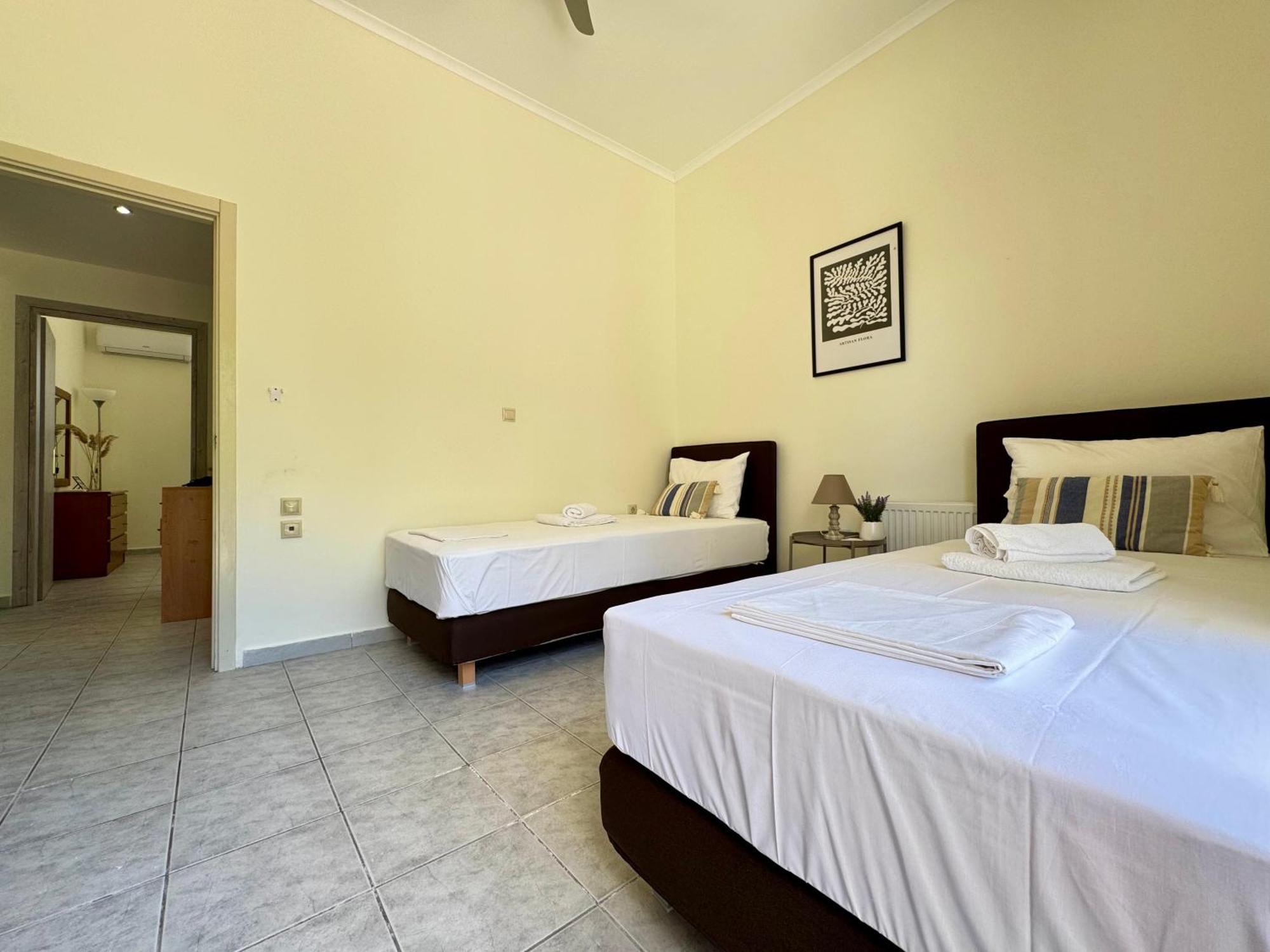 Spacious & Cozy Apartment, With Big Yard, In Kos Exterior photo